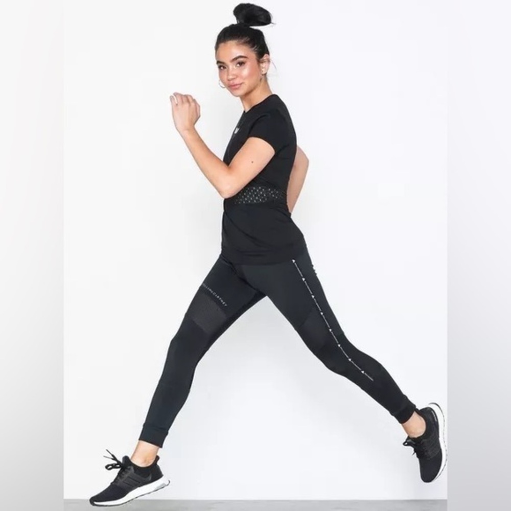 ADIDAS by STELLA McCARTNEY
P ESS TIGHT Leggings Small NWT